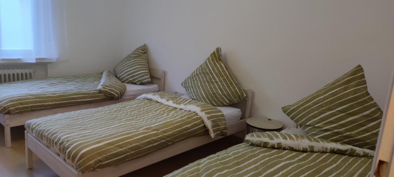 Schoene Und Optimal Gelegene Wohnung Og Weisskirchen Exterior photo